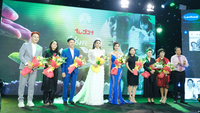 NSND Kim Cương xúc động tại đêm Gala "Tiếp sức hồi sinh"